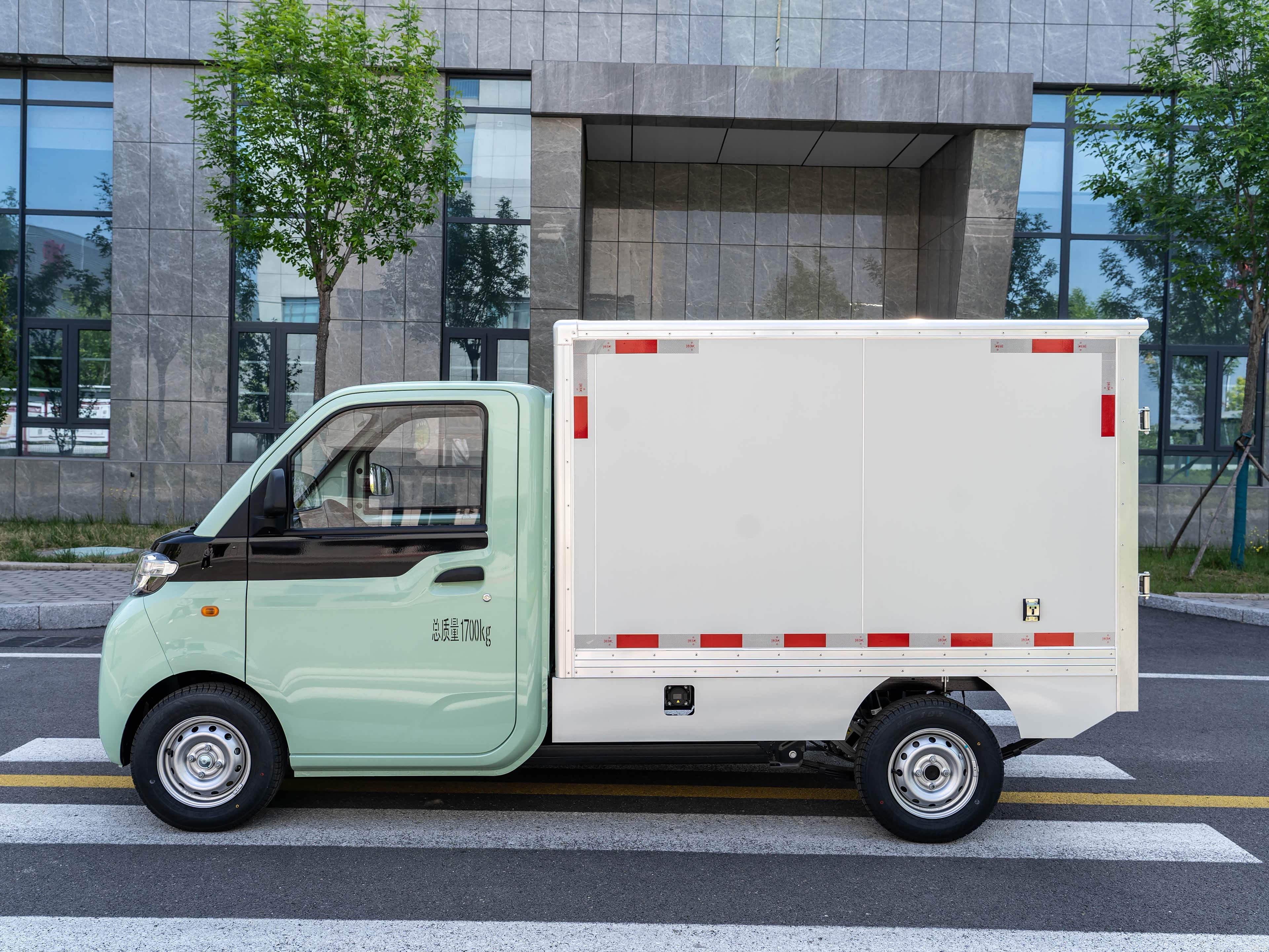 Reach Ren T10 2025 150km cargo box