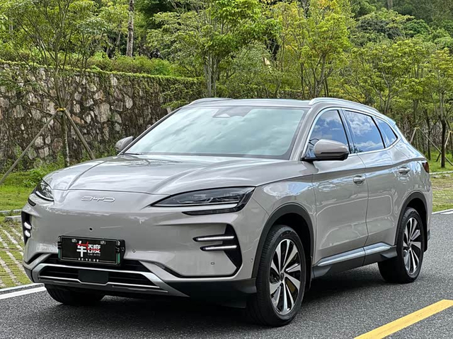 BYD Song PLUS New Energy 2023 Champion Edition EV 605KM Flagship PLUS