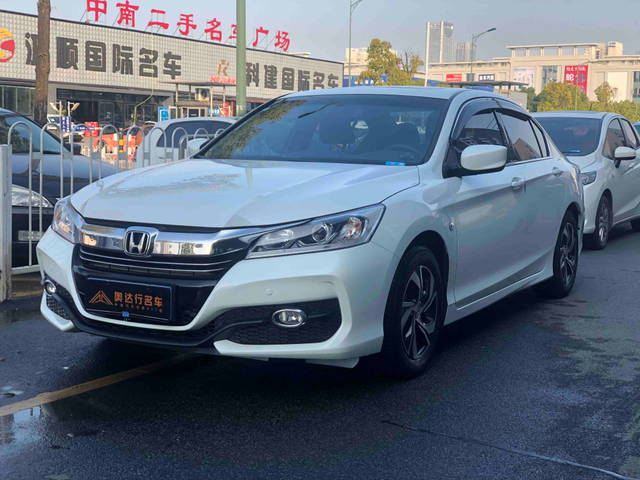 Honda Accord 2016 2.0L Elite Edition