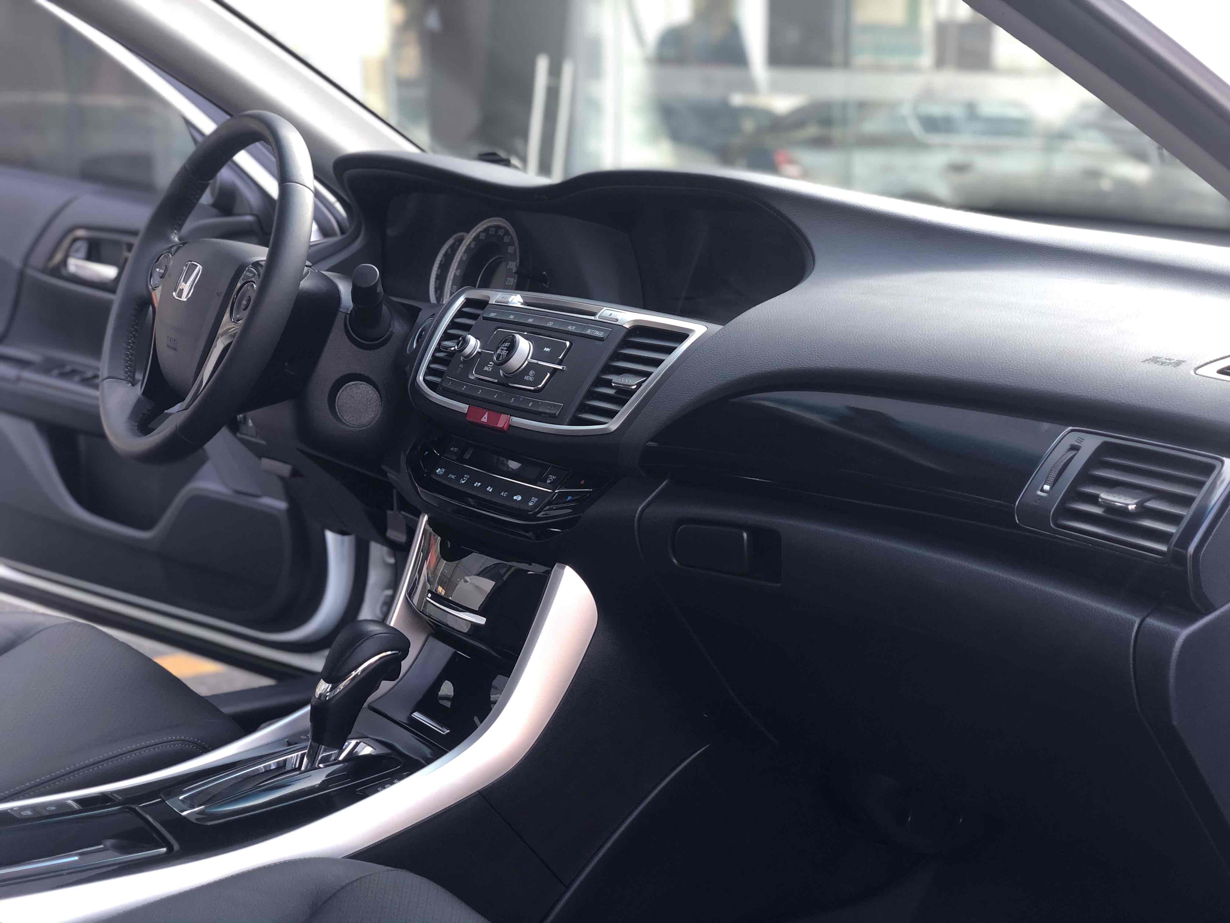 Honda Accord 2016 2.0L Elite Edition