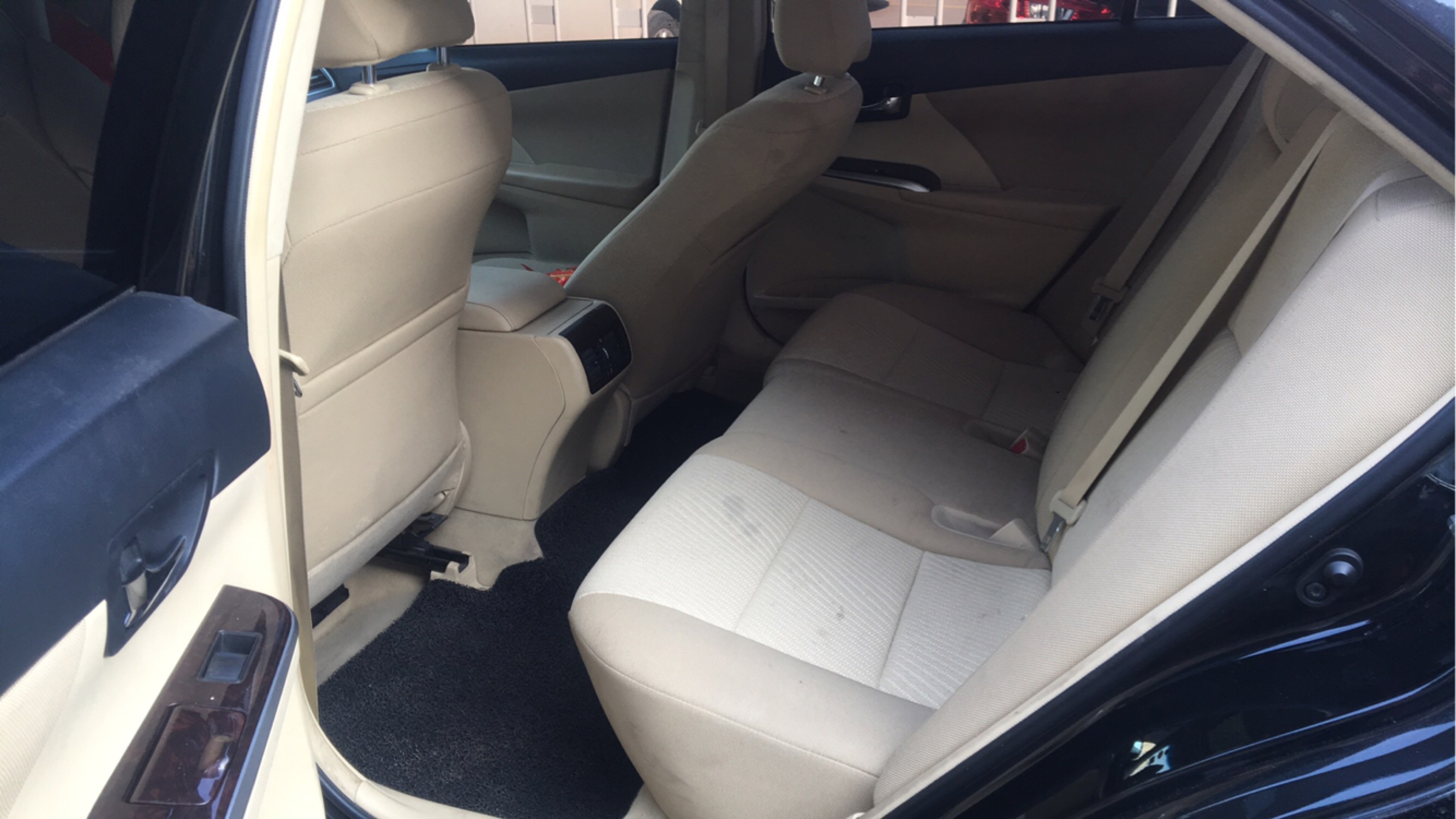 Toyota Camry 2016 2.0E 
