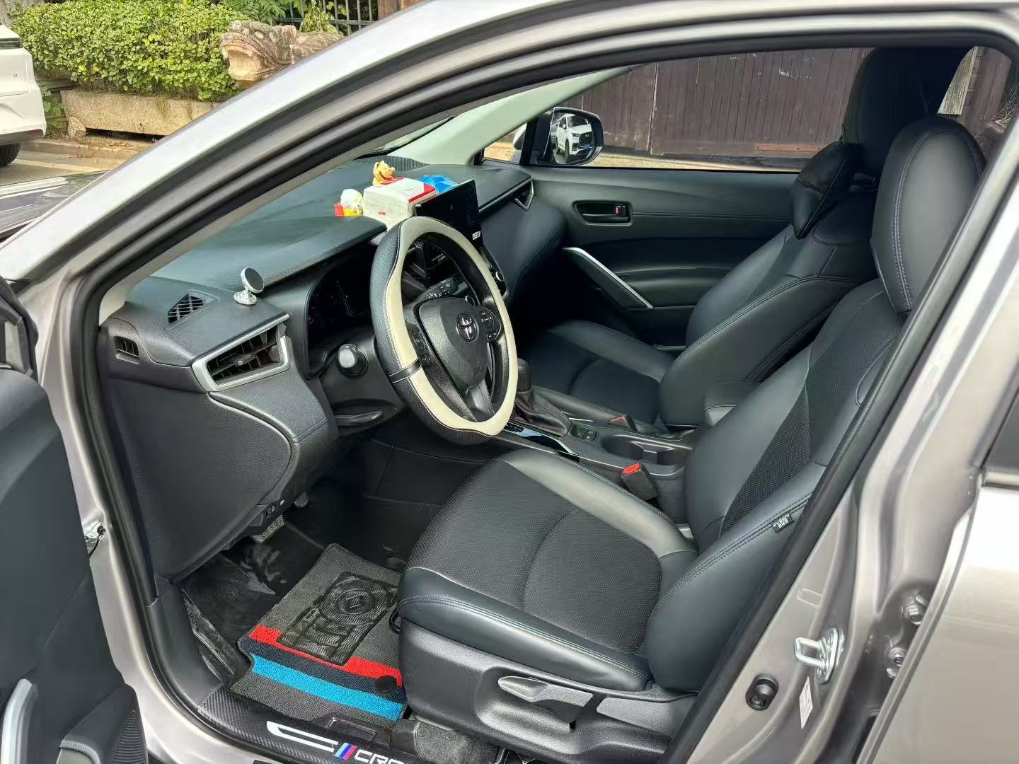 Toyota Corolla RAV4 2.0L Elite Edition.