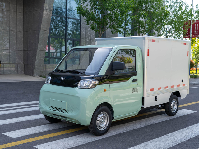 Reach Ren T10 2025 150km cargo box